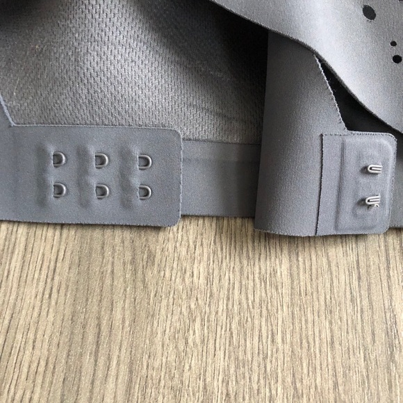 Sized Sports Bra - Picture 7 of 9